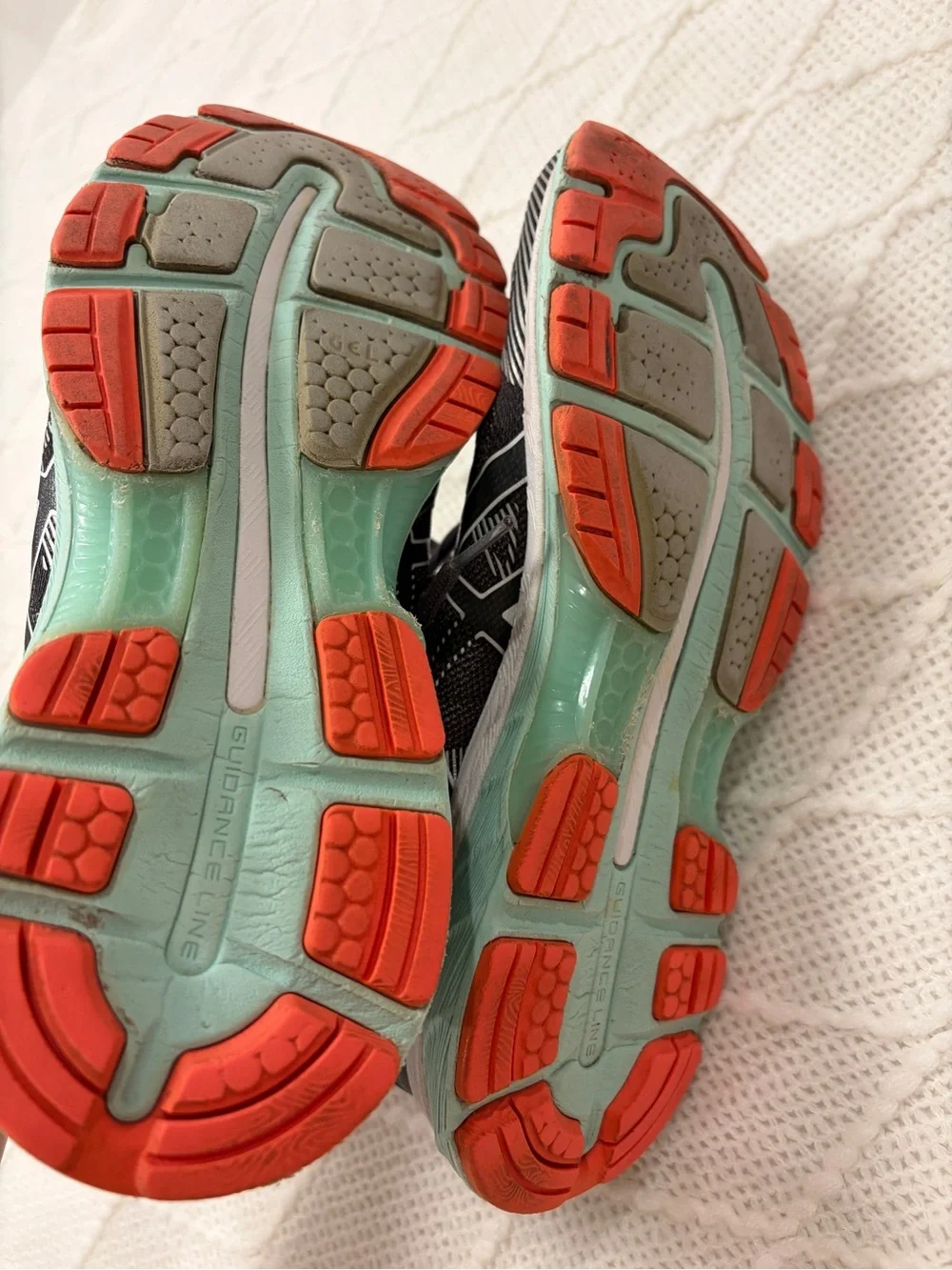Asics Gel nimbus 19 women size 8